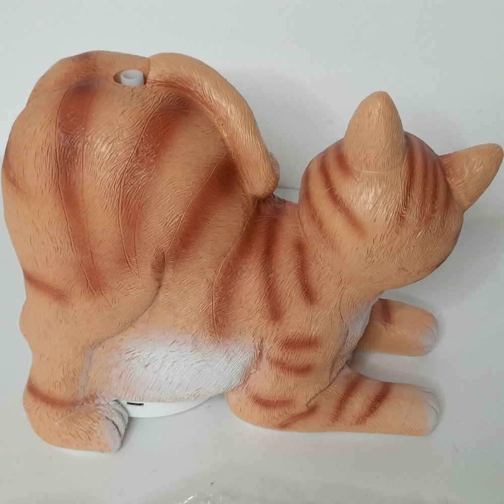 Cat Butt Essential Oil Diffuser Funny Kitten Novelty Gift Unisex Adult D… - Picture 5 of 7